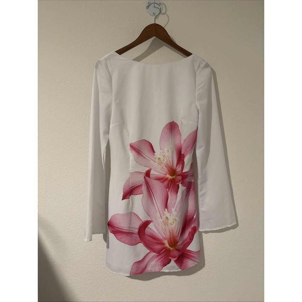Runway The Label Blossom Mini Dress Pink Flower Open Back Bell Sleeves Medium